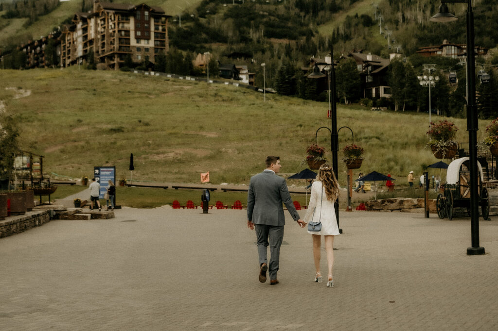 paparazzi mode activated as I was looking for parking and the bride and groom were making their way to the gondola to wait for me